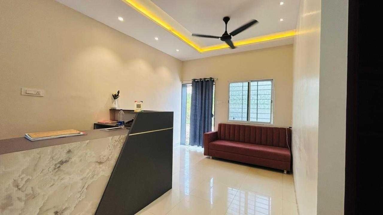 Oyo Hotel Elite Chandrapur Bagian luar foto
