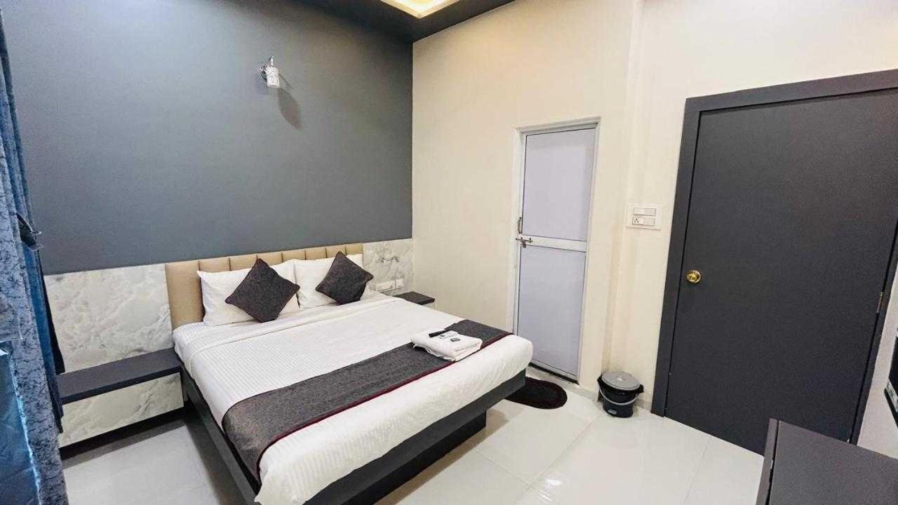 Oyo Hotel Elite Chandrapur Bagian luar foto