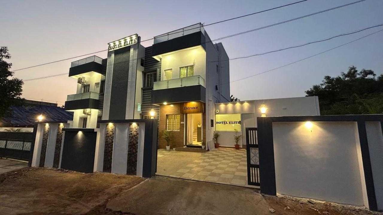 Oyo Hotel Elite Chandrapur Bagian luar foto