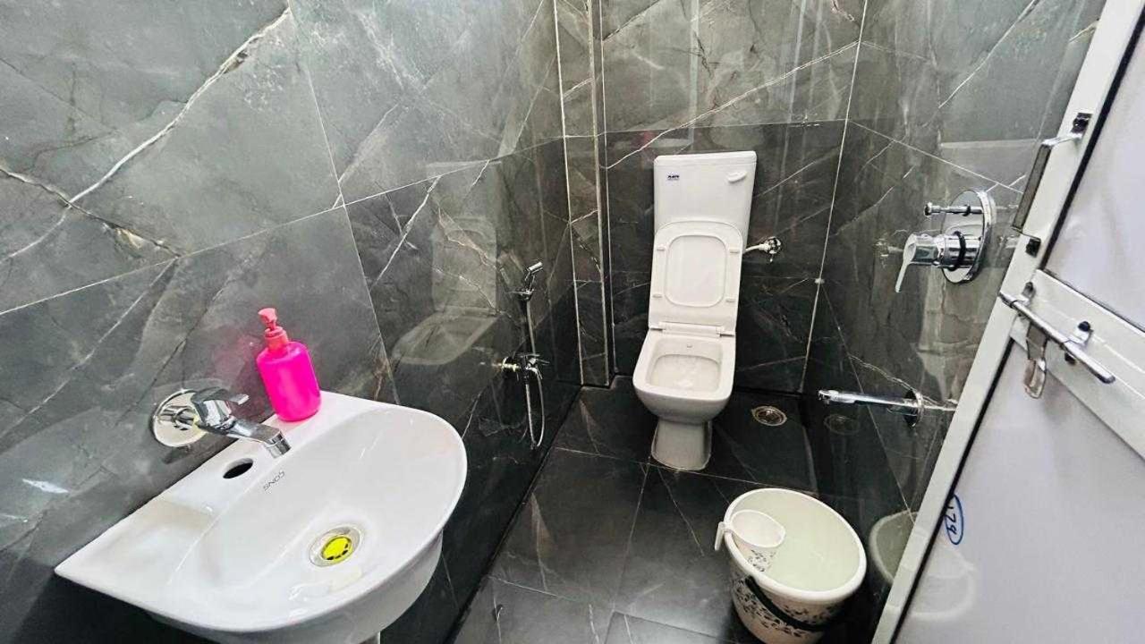 Oyo Hotel Elite Chandrapur Bagian luar foto